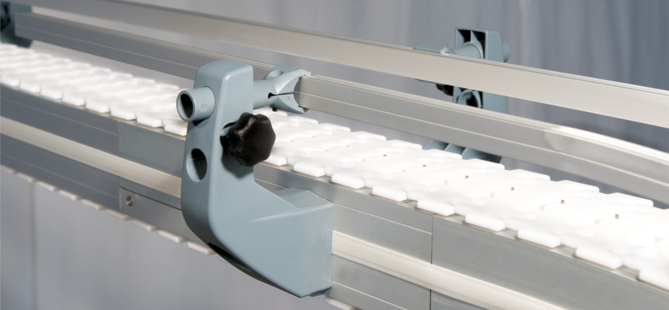 Aluminium side rails for chain conveyor systems