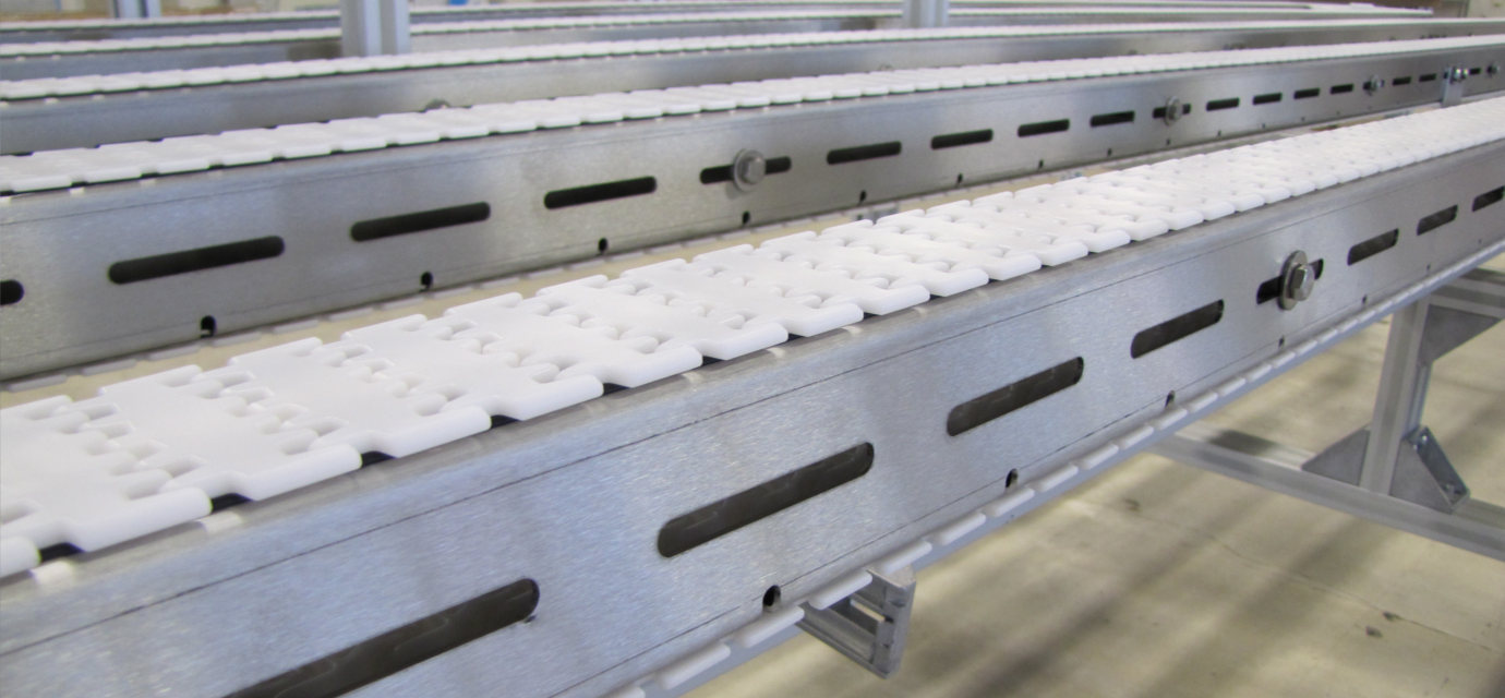 Stainless steel chain conveyor system by modular automation
