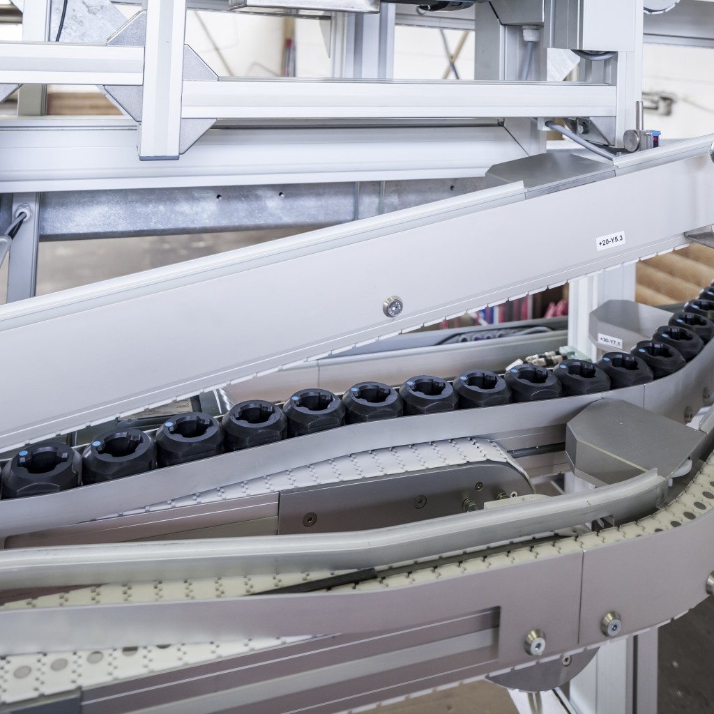 Factory Puck System Use case: Puck conveyor system for pharmaceutical customers