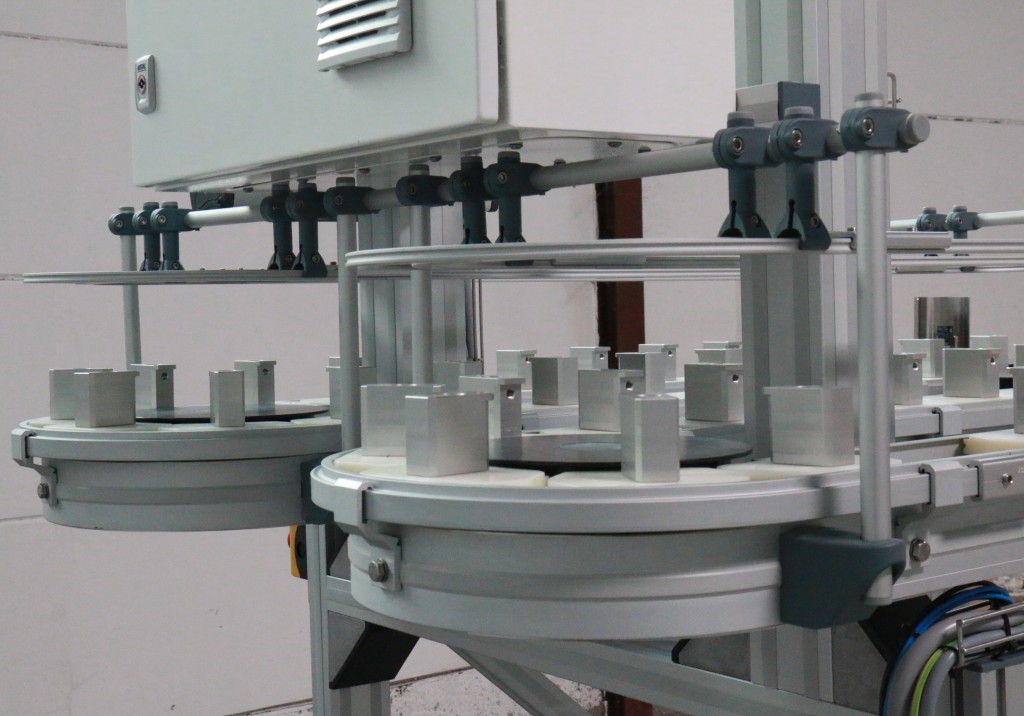 Side rails for plastic chain conveyors | modular automation
