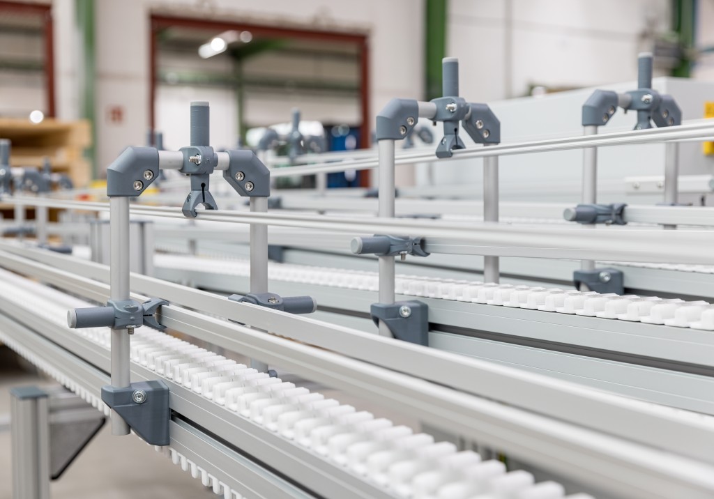 Side rails for plastic chain conveyors | modular automation