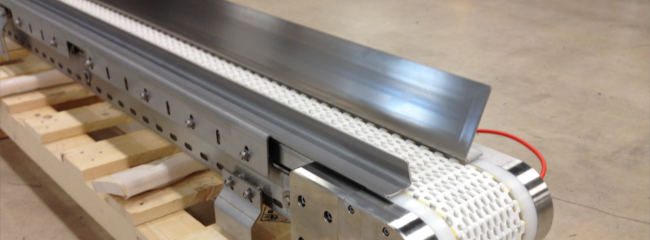 Stainless steel mat chain conveyors from modular automation