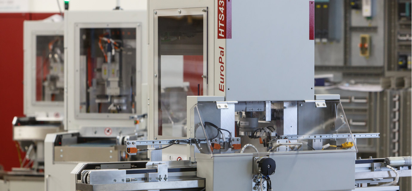Traystapler EuroPal HTS43 zur Automatisierung von CNC Werkzeugmaschinen