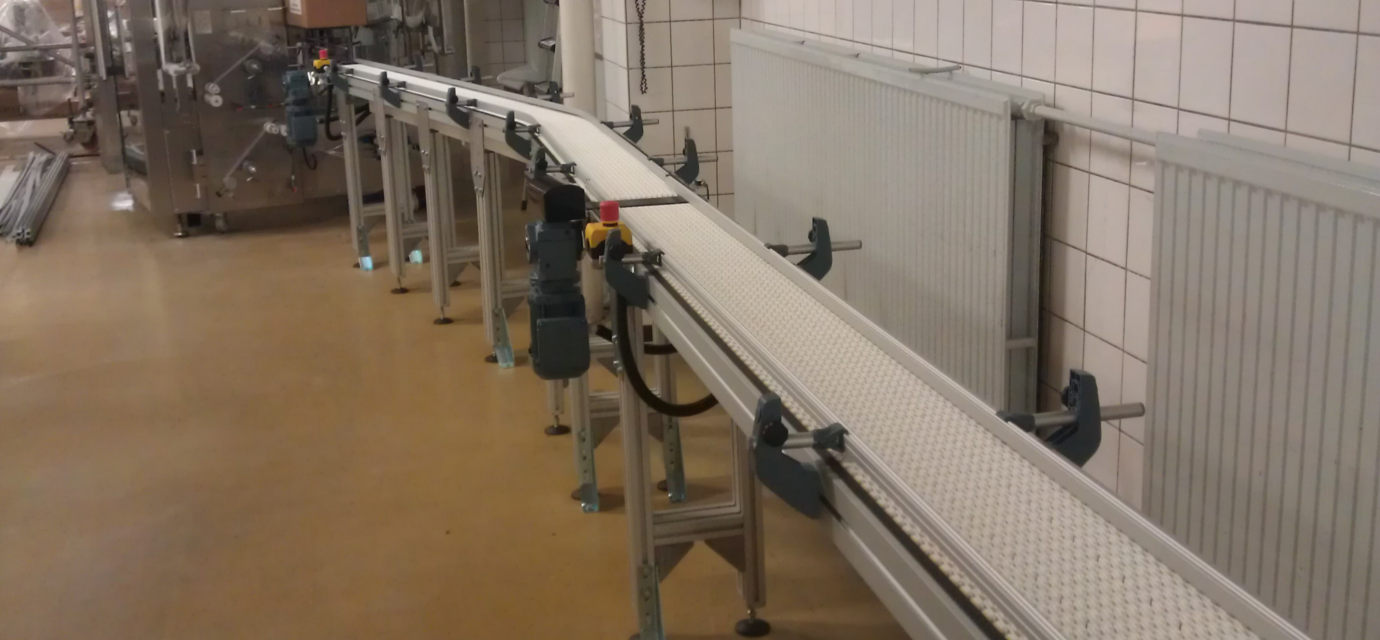 mat chain conveyor in action